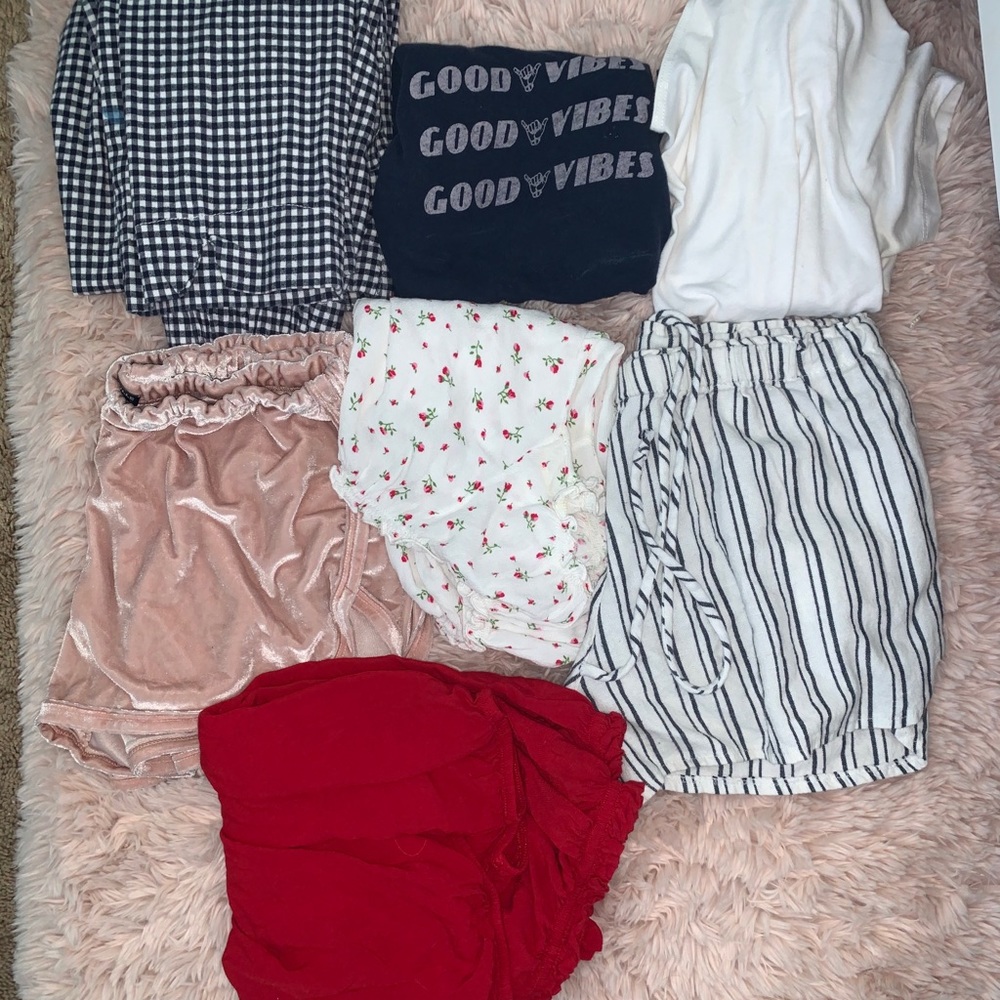 Brandy Melville Bundle Assortment - 7 pieces